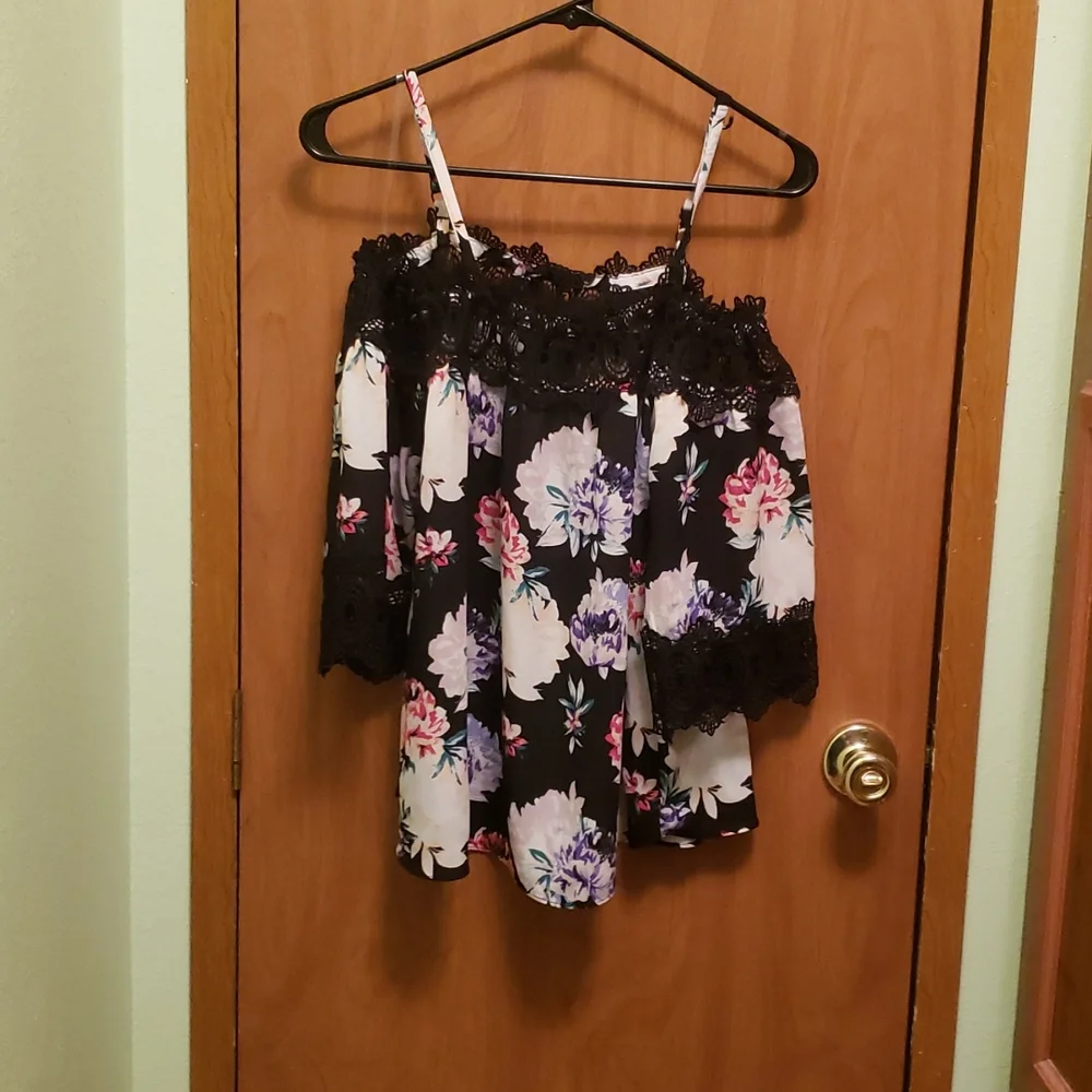 speggahti strap off the shoulder sleeves - Picture 1 of 3